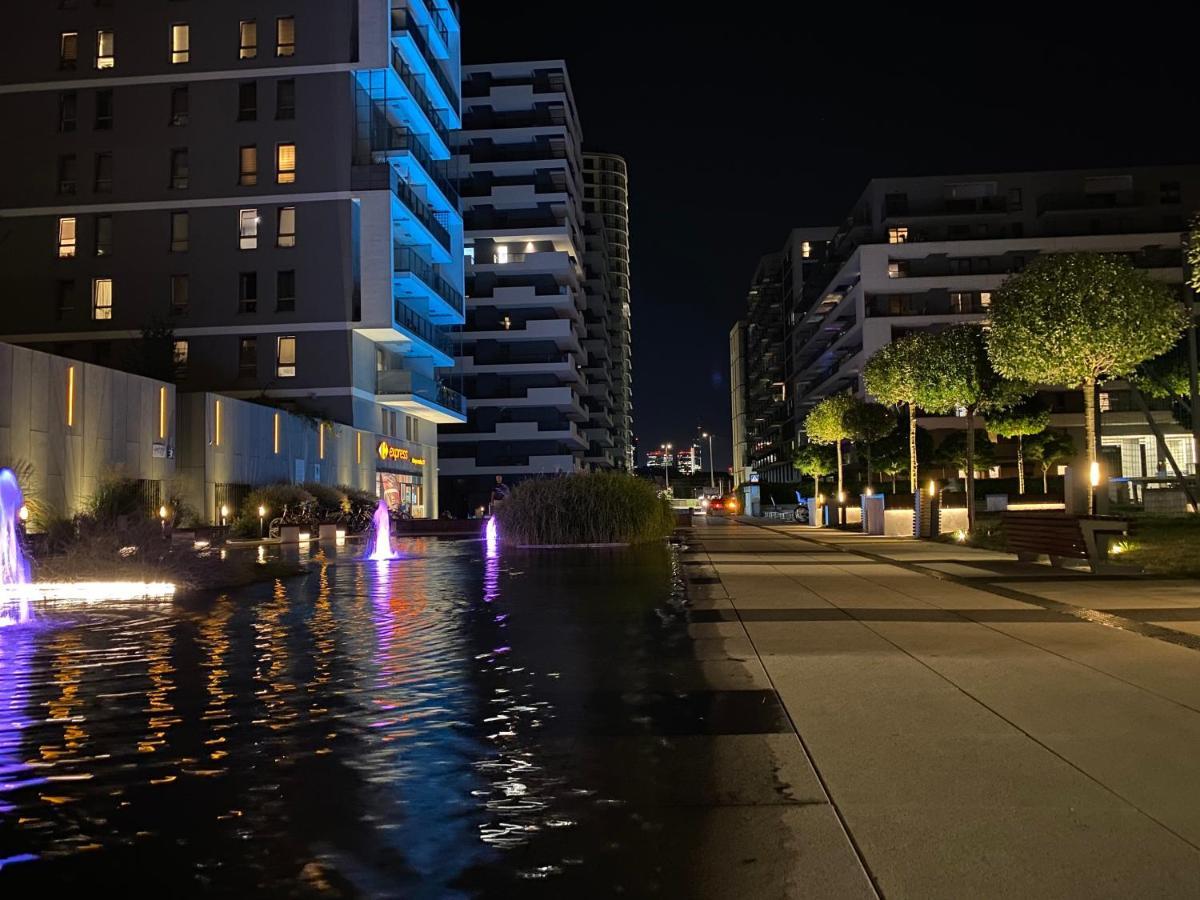 Apartment Wola, Wi-Fi, Smart Lock, Air Condition Варшава Экстерьер фото